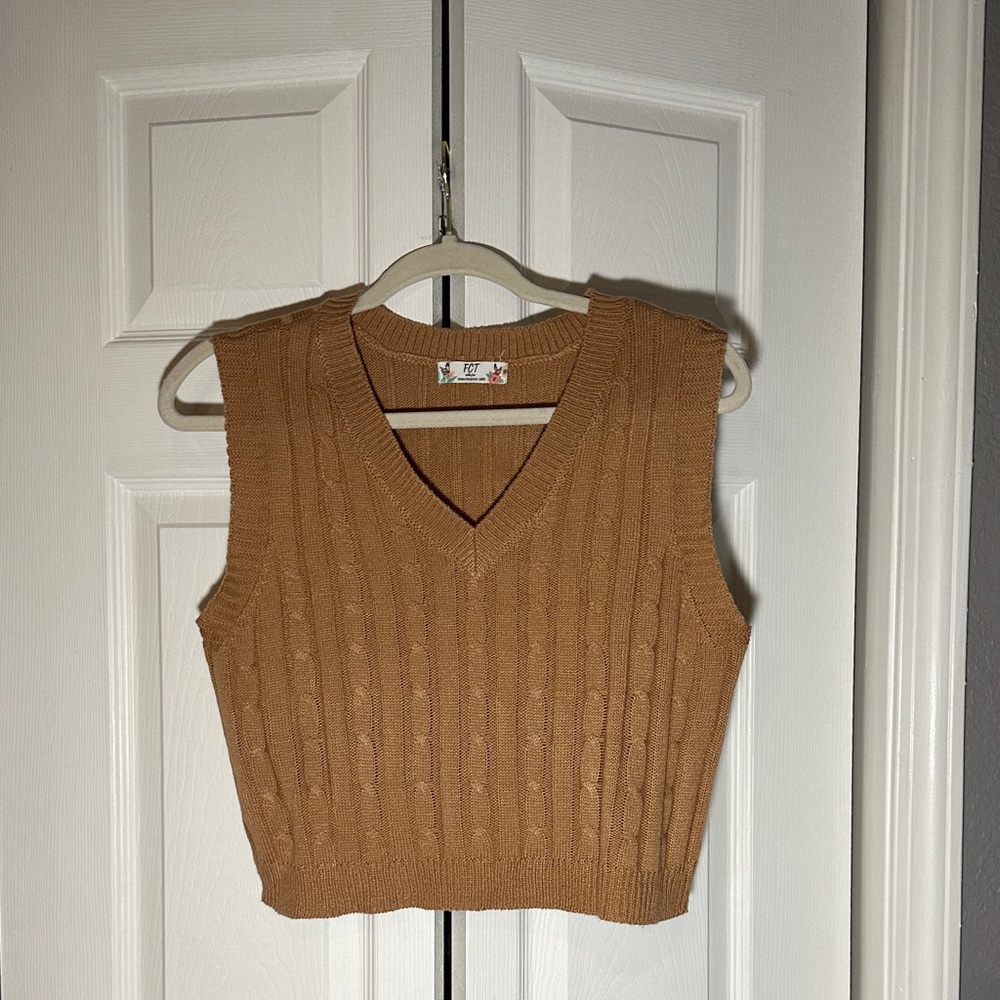 Brown Cable Knit Sleeveless Sweater Vest
